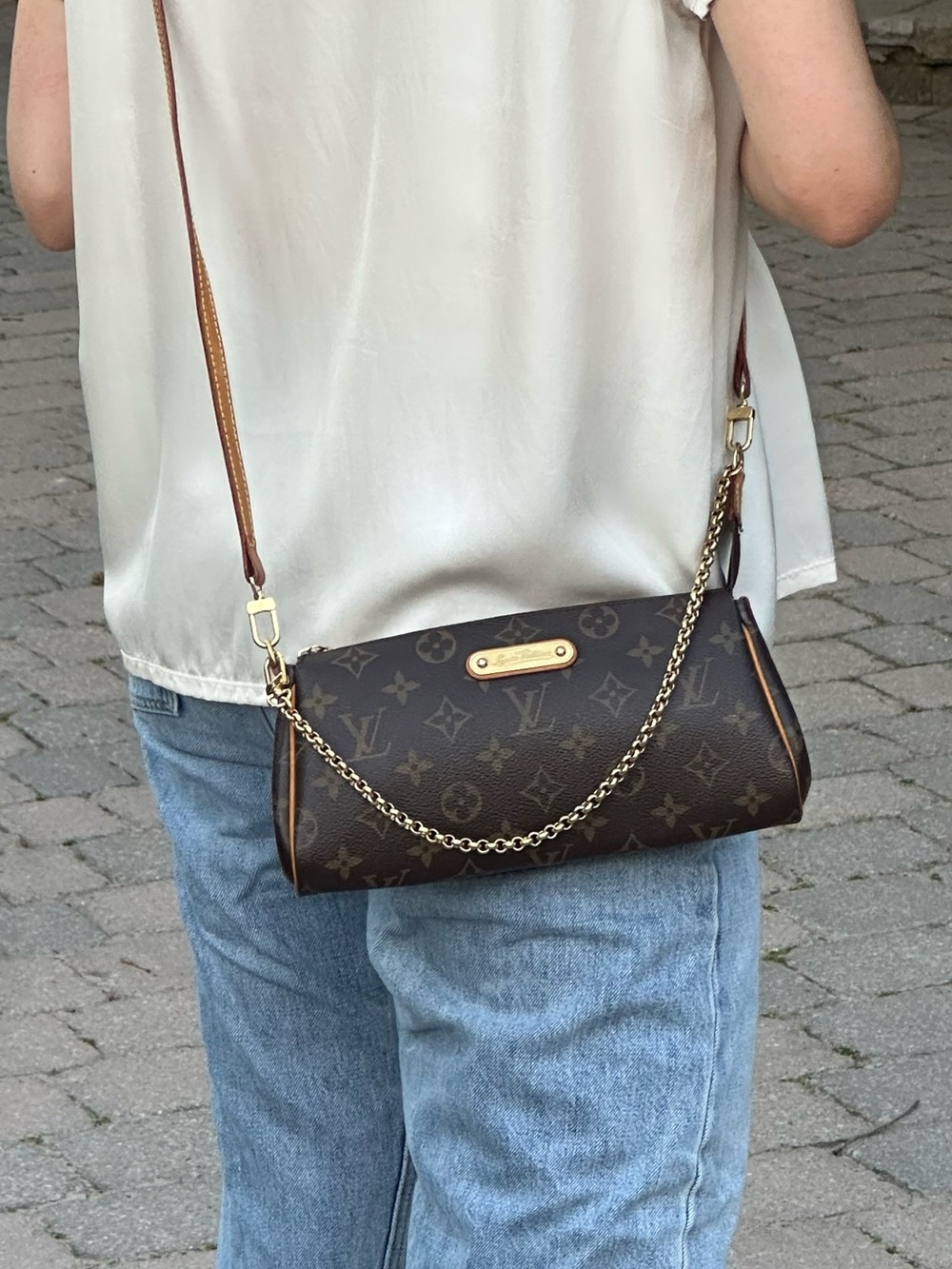 Louis Vuitton Monogram Eva Pochette with Original Strap